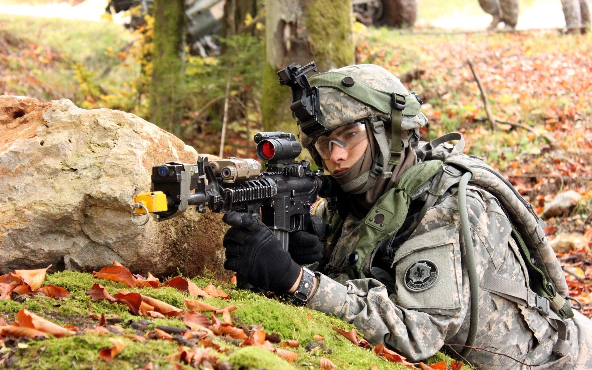 萨默·麦金托什女子200米蝶泳决赛精彩纷呈,女子200米蝶泳麦克尼尔